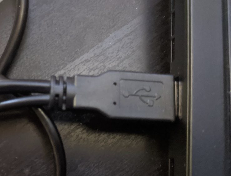 hub_plugged_into_computer_55