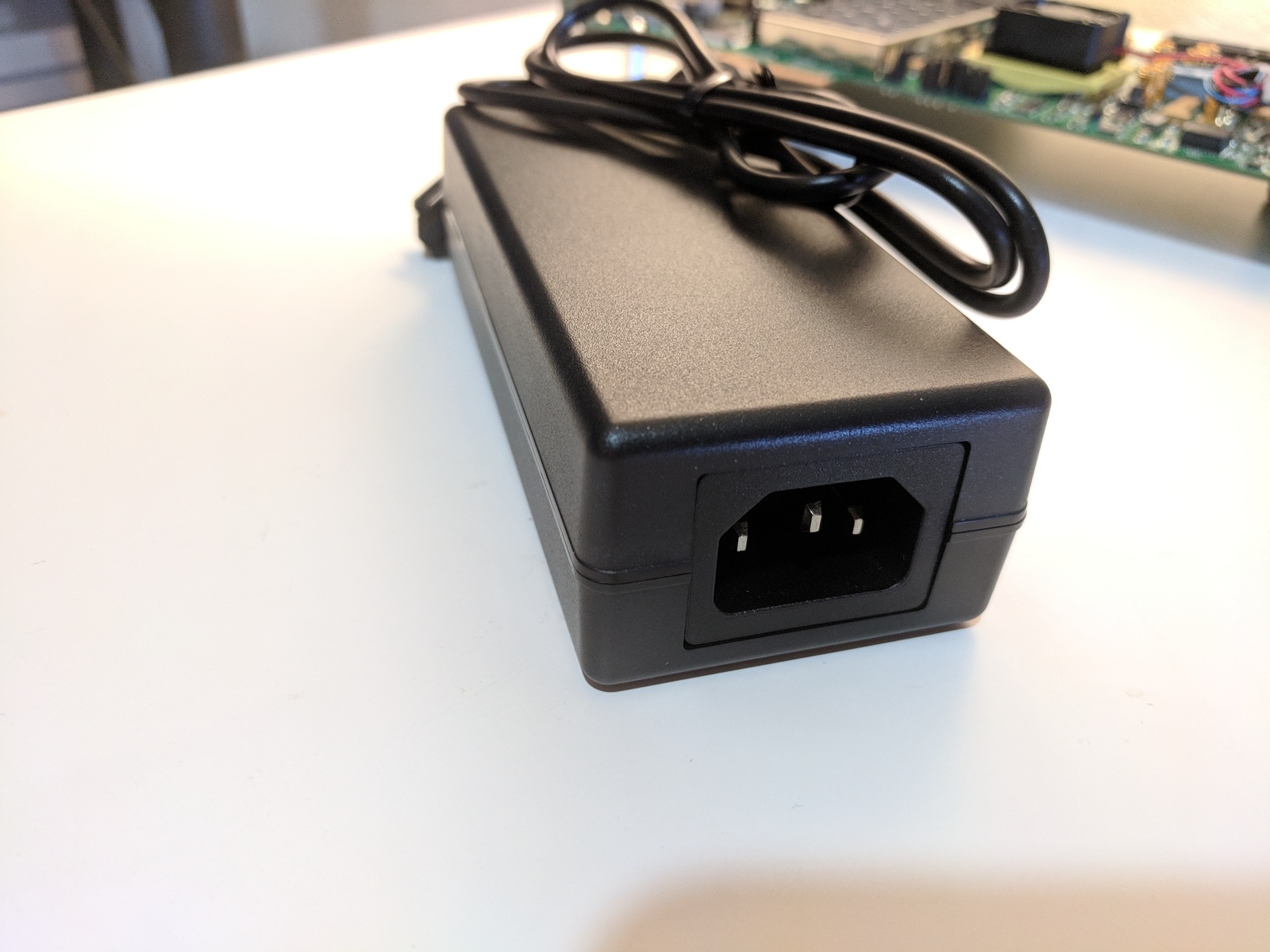 ac_power_adaptor_port_11